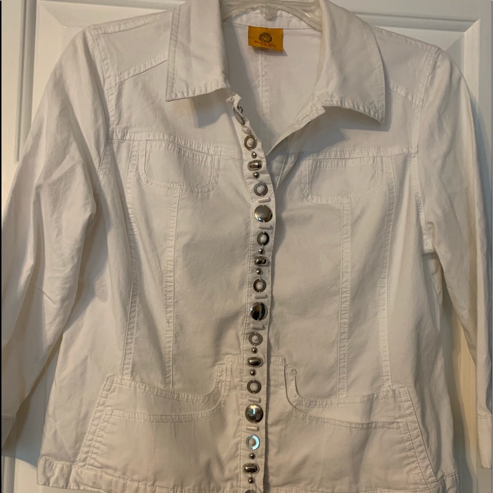 Very cute 100% cotton jacket with silver buttons